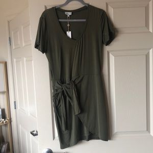 Green casual dress